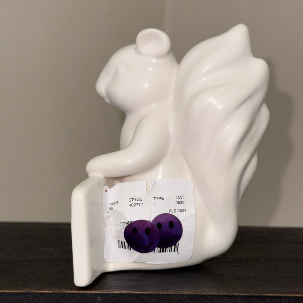 Rae Dunn HAPPY FALL Squirrel Figure - Picture 14 of 15